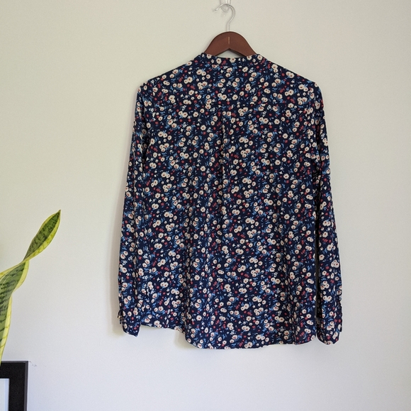 Floral top from Singapore - Picture 2 of 3